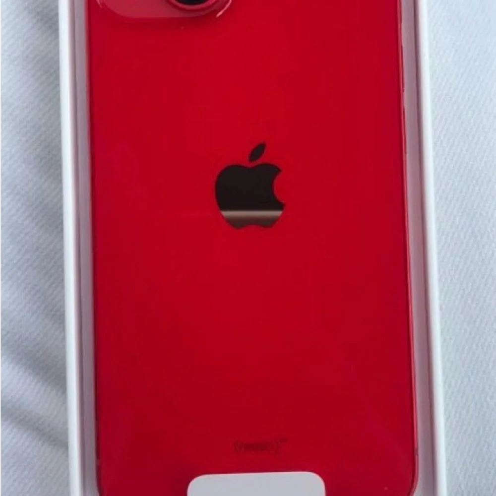 Apple iPhone 14 - Bold Red